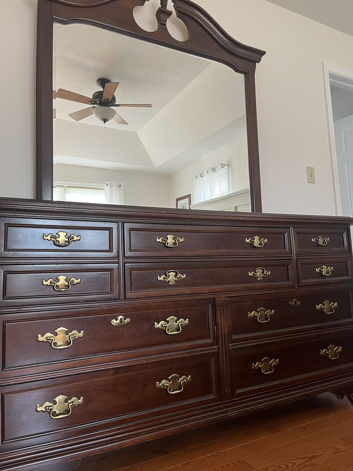 Traditional Dresser with Mirror