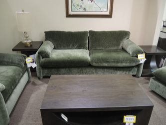 Bauhaus Posh Sofa