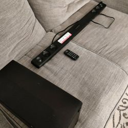 LG 300W Soundbar Home Theater System With sub