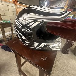 Dirt bike helmet