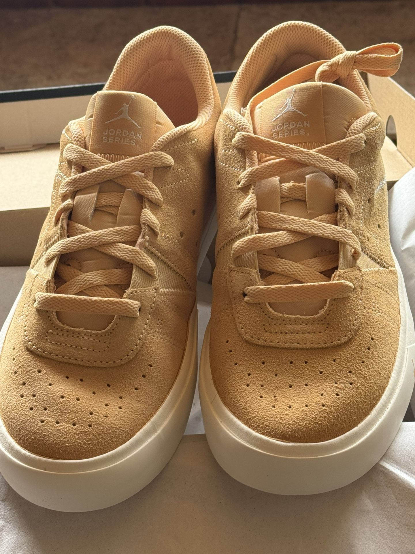 Jordan Series ES Size 9