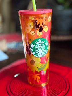 Starbucks 2022 Floral Strawberry Field Orange Venti Cold Cup Tumbler 24 oz NWT