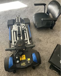 Golden scooter used 1500.00