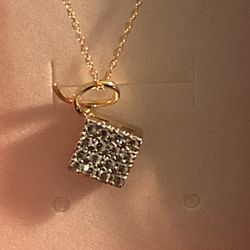 14kt Gold Diamond Necklace 