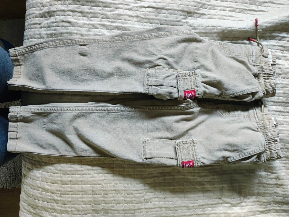 Levi Cargo Uniform Pants