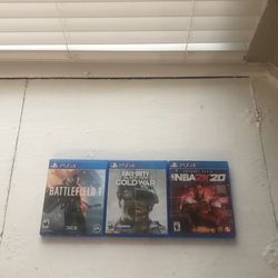 3 Playstation Games.