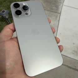 Brand New Apple iPhone 16 Pro Max Factory Unlocked 1TB