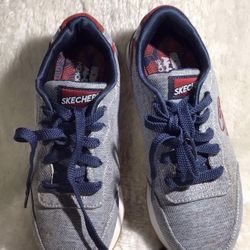 SKECHERS AIR COOLED MEMORY FOAM SNEAKERS WOMEN SIZE 7 