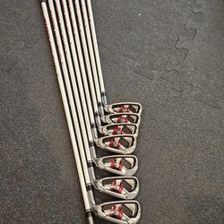 Golf Clubs - Wilson Staff D100 Irons