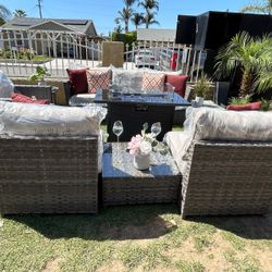 Brand New Patio Outdoor Furniture Set With Fire Pit 