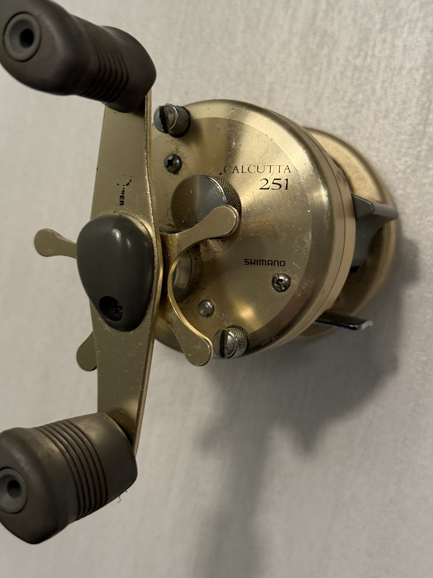 Shaman Calcutta 251 Bait Casting Reel