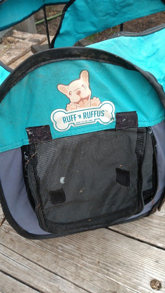 Ruff & Ruffest Dog Play Pin