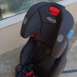 Graco Protect Plus 40-100 Lbs 43-57" At Least 4 Years Old Booster With Back 