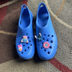 Crocs Girls Size 5Y 