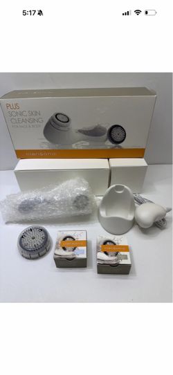 NEW Clarasonic PLUS Sonic Skin Cleansing Kit For Face/Body CHECK PHOTOS