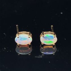 14KT Yellow Gold Opal Earrings 0.70g I-992