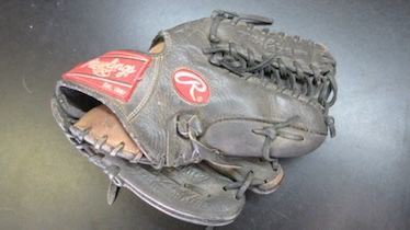 Used Rawlings Gold Glove Gamer 12" Baseball Glove - RHT (Read Description)