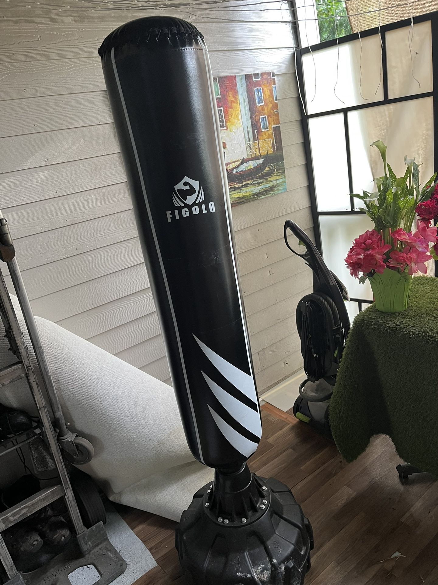 Stand up heavy bag