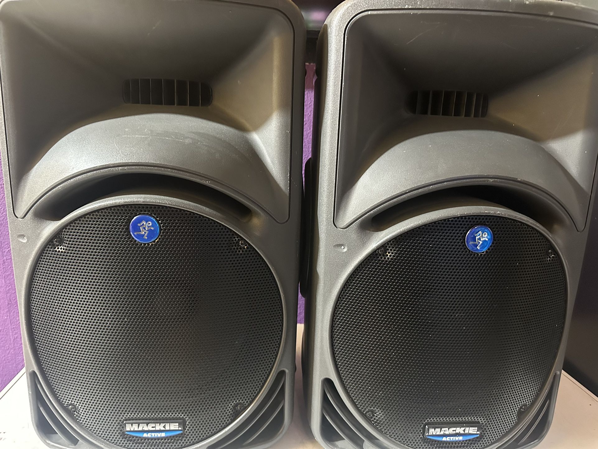 Mackie SRM450 400 watt 12" Powered Speaker