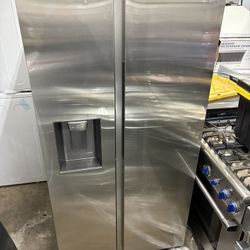 NEW Samsung Refrigerator Side By Side Stainless Steel 36” Wide 