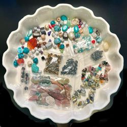 🦋 Pretty bundle group of gemstone or stone beads - new or from vintage jewelry