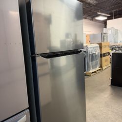 🥶 NEW LG - 20.2 Cu. Ft. Top-Freezer Refrigerator - Stainless Steel Model: LTCS20020S
