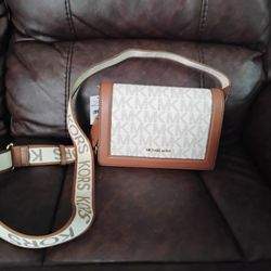 Mk Purse New