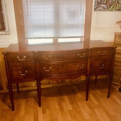 Early American 1920’s Buffet Side Table, 