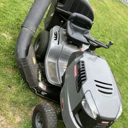 Craftsman Riding Mower With Bags 