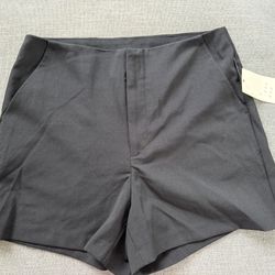 Women’s Short 