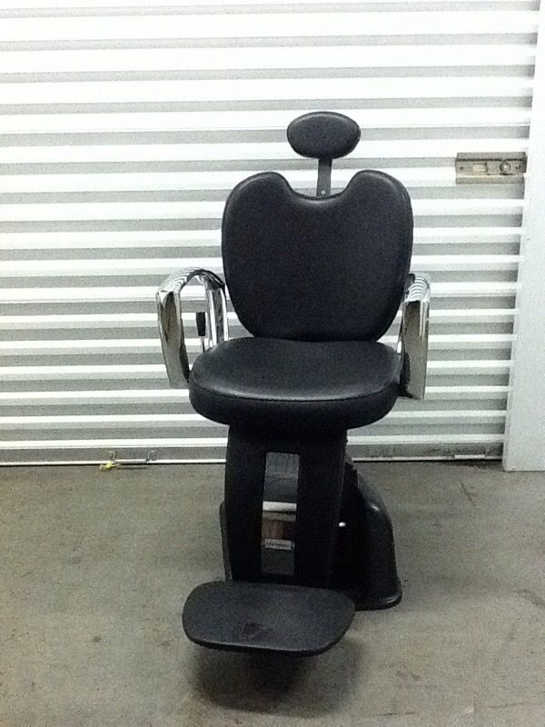 Pibbs Leonardo Barber Chair For In Fort Lauderdale Fl Offerup Pibbs Leonardo Barber Chair