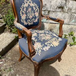 French Provincial Artistry Chairs