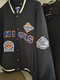 KNICKS JACKET BRAND NEW
