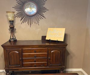 Dinning Room Table and Buffett