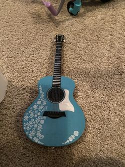 Guitar (for American girl doll)