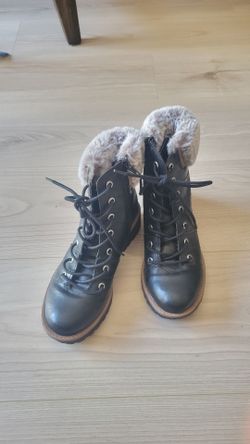Girls Black Boots / Women's Size 5.5