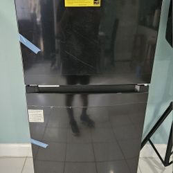 Magic Chef Refrigerator 10.1 Cu New Never Used 2023 $375 In Store $500