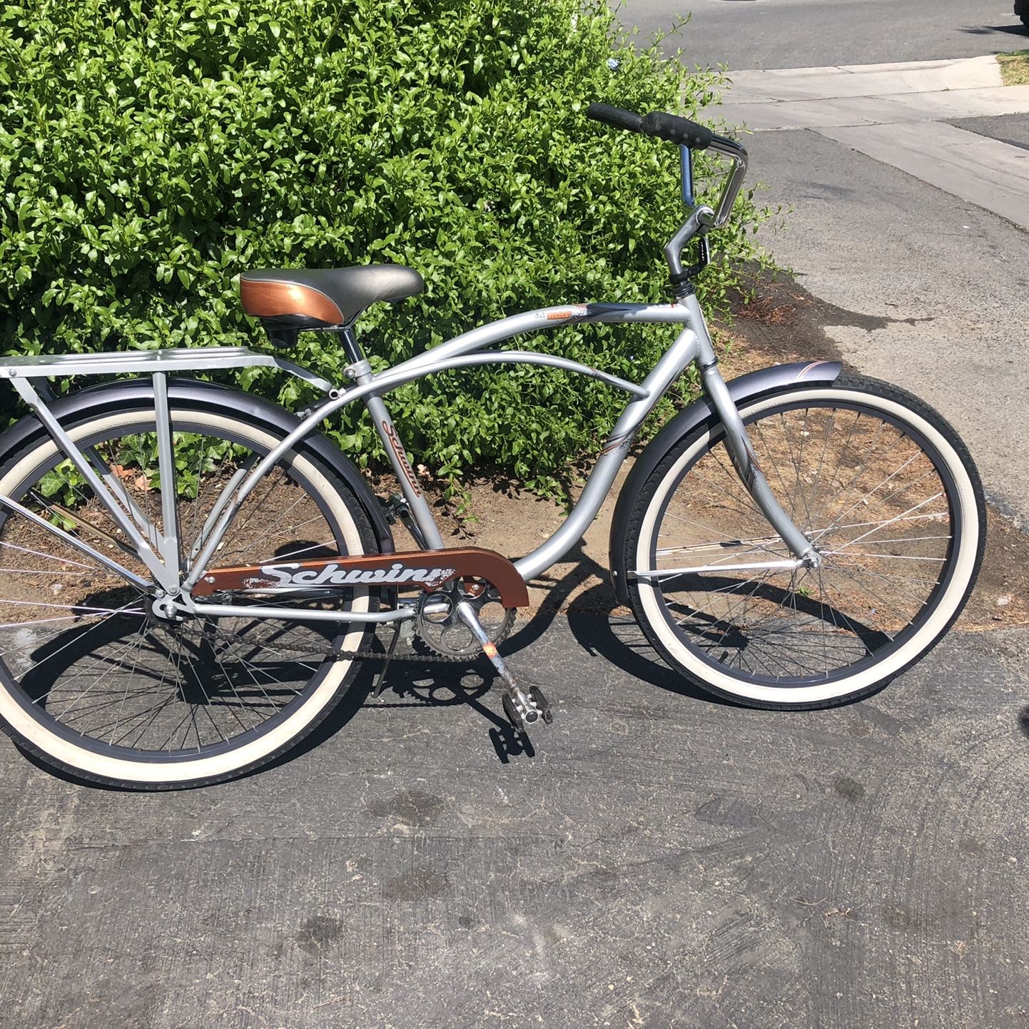 Schwinn delmar on sale beach cruiser