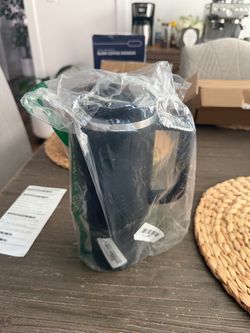 NEW Stanley Quencher H2.0 FlowState 40 oz Tumbler – Black / Stanley Quencher H2.0 40 oz NUEVO – Negro