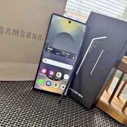 Samsung Galaxy S25 Ultra 256GB Titanium Black Unlocked Amazing Condition w Box