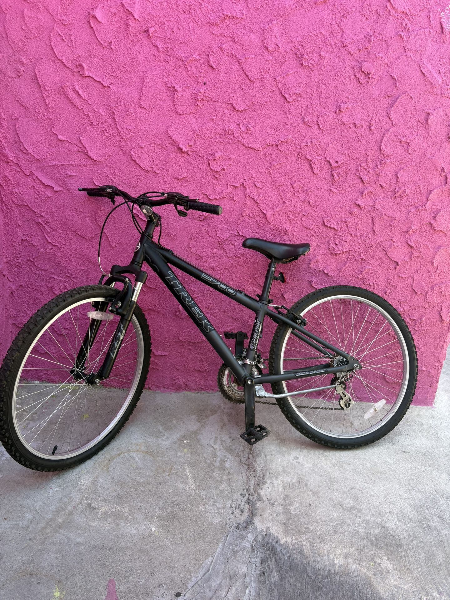 Trek 3700 Alpha Custom Aluminum Mountain Bike 13”