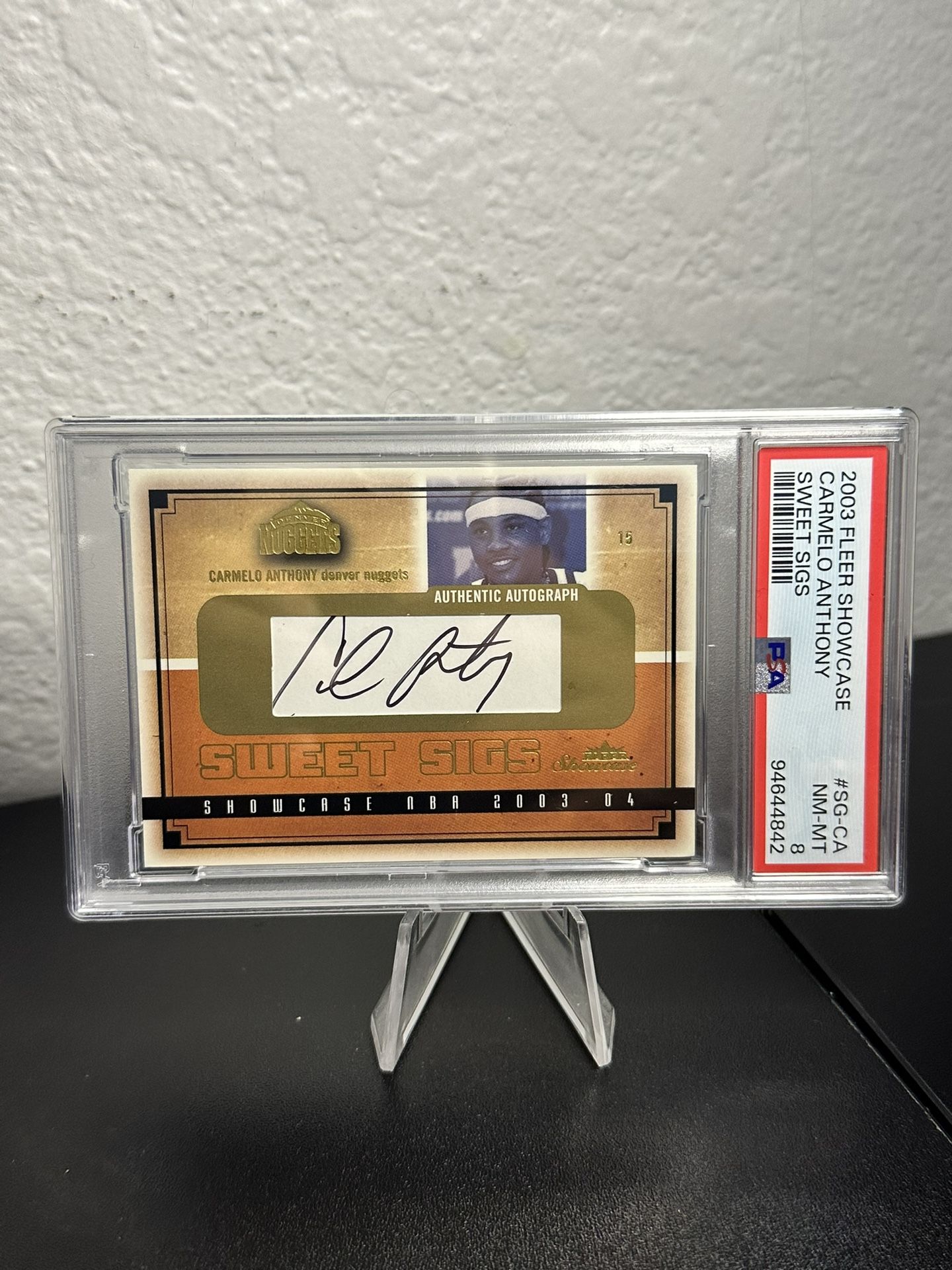 2003-04 Fleer Showcase Carmelo Anthony Rookie Sweet Sigs Auto #190/400 PSA 8