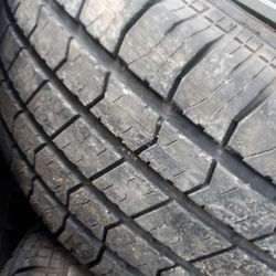 2 Used Tires 265/65R17