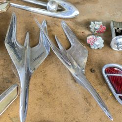 Antique Car Parts Plates More Then In The Pictures