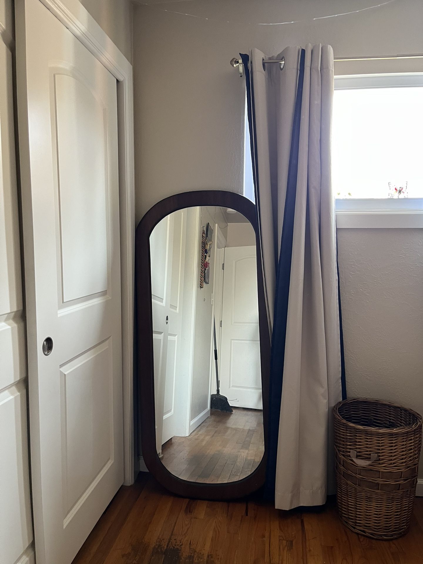 Mirror/ Espejo 
