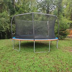 Trampoline 