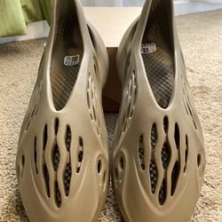 Adidas Yeezy Foam RNR ‘Stone Taupe’ - Men’s Size 12