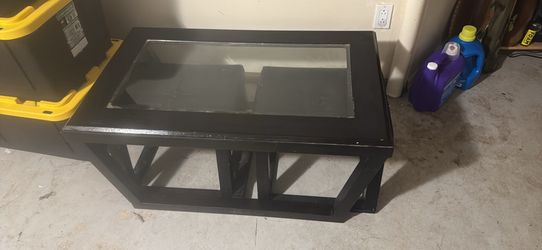 Table set with chairs