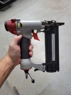 Central Pneumatic Staple & Brad Gun