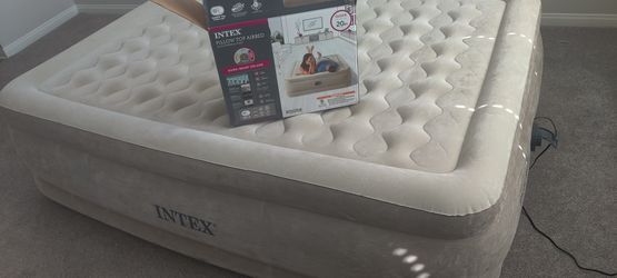 Intex Pillow Top Airbed